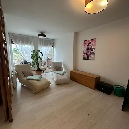 Private Floor With Rooftop Terrace شقة